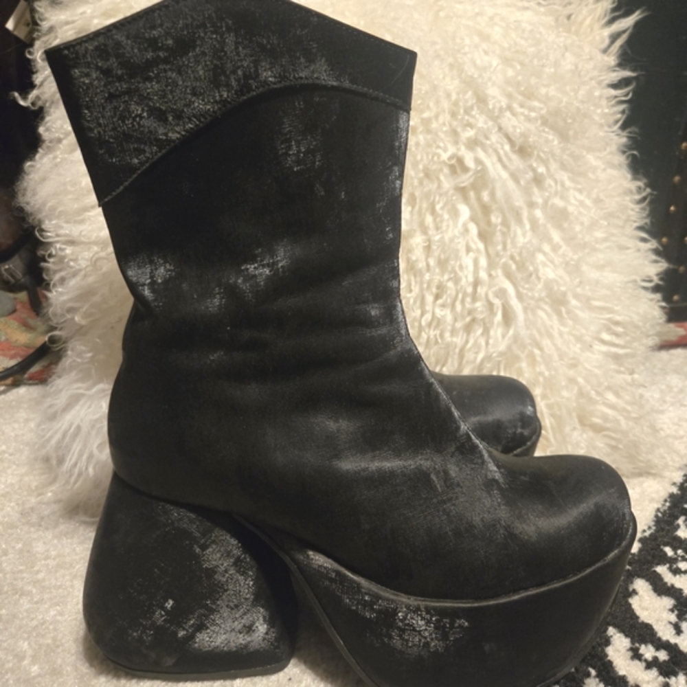 John Fluevog Superfly Jive Platform Boots - Picture 2 of 6
